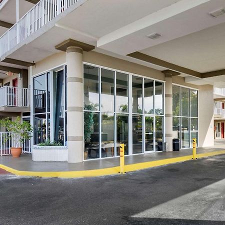 Rodeway Inn Clearwater-Largo Екстер'єр фото