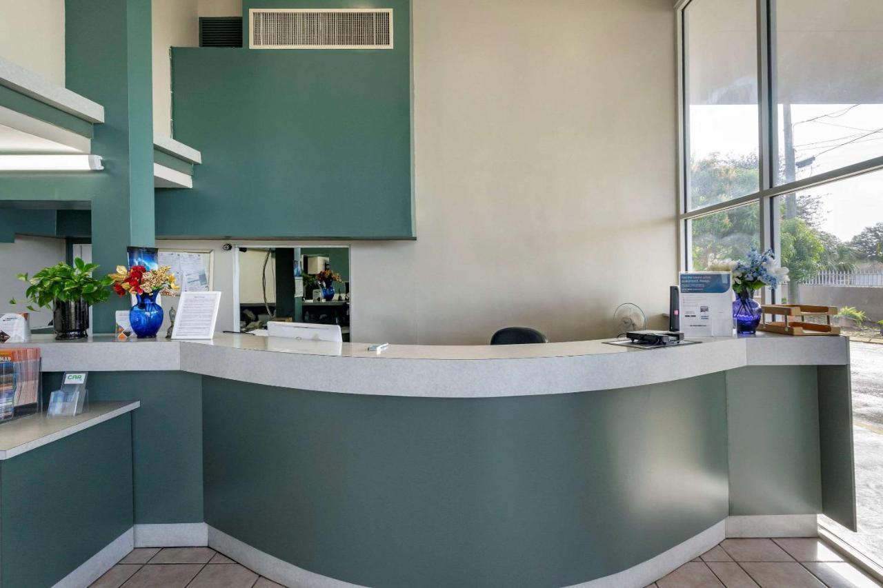 Rodeway Inn Clearwater-Largo Екстер'єр фото
