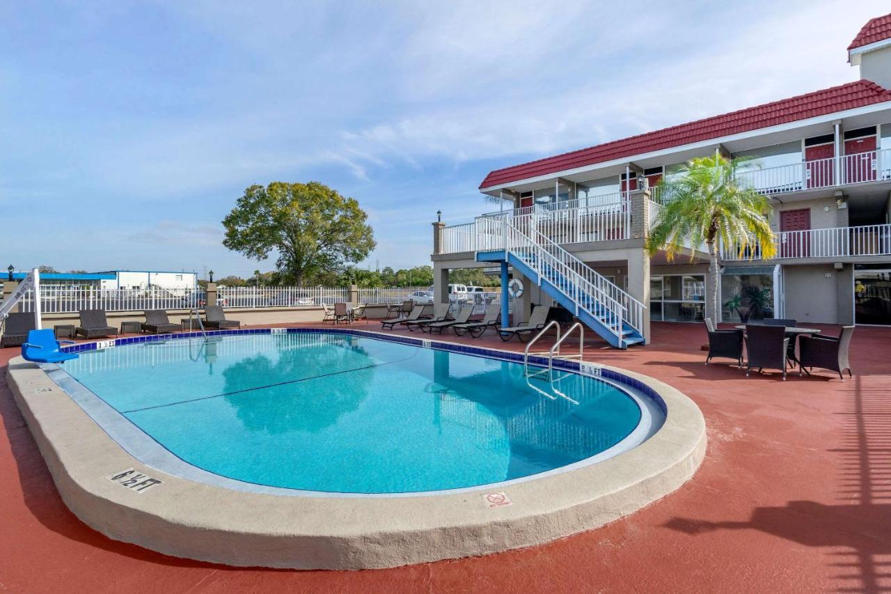 Rodeway Inn Clearwater-Largo Екстер'єр фото