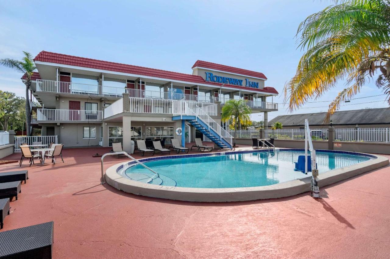 Rodeway Inn Clearwater-Largo Екстер'єр фото