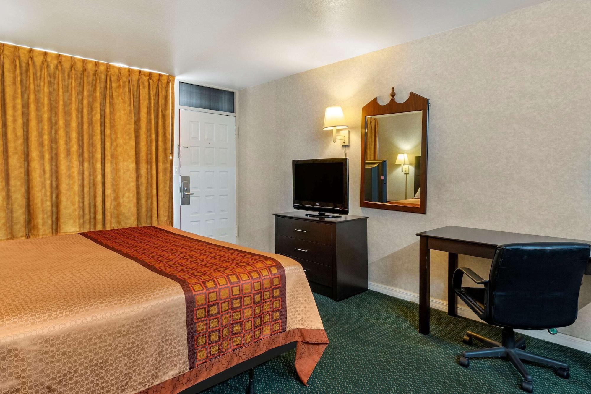 Rodeway Inn Clearwater-Largo Екстер'єр фото