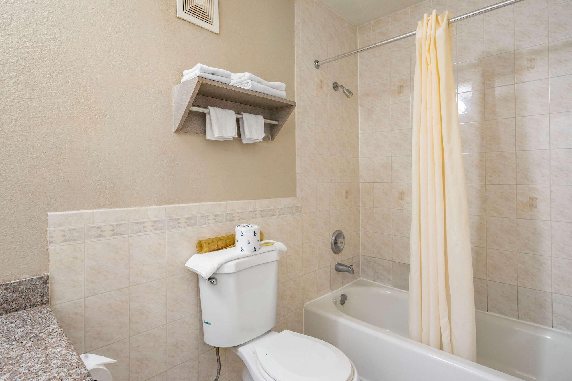 Rodeway Inn Clearwater-Largo Екстер'єр фото