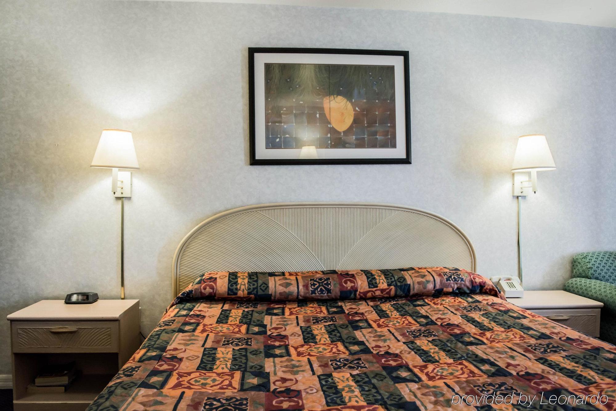 Rodeway Inn Clearwater-Largo Екстер'єр фото